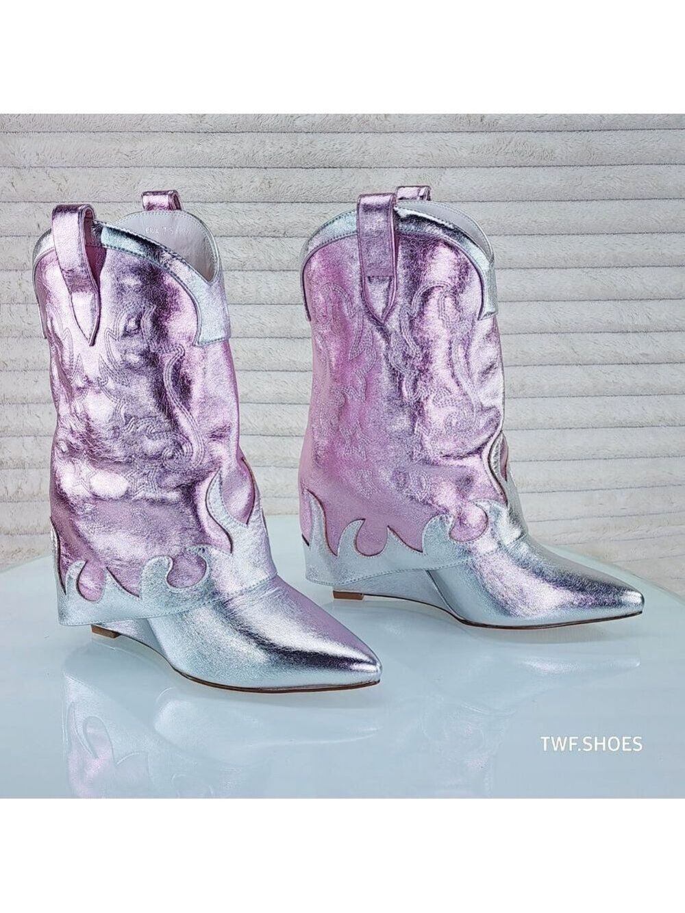 Show Off By Azalea Wang Silver Metallic Fold Over Western Wedge Ankle Boots - Picture 7 of 10